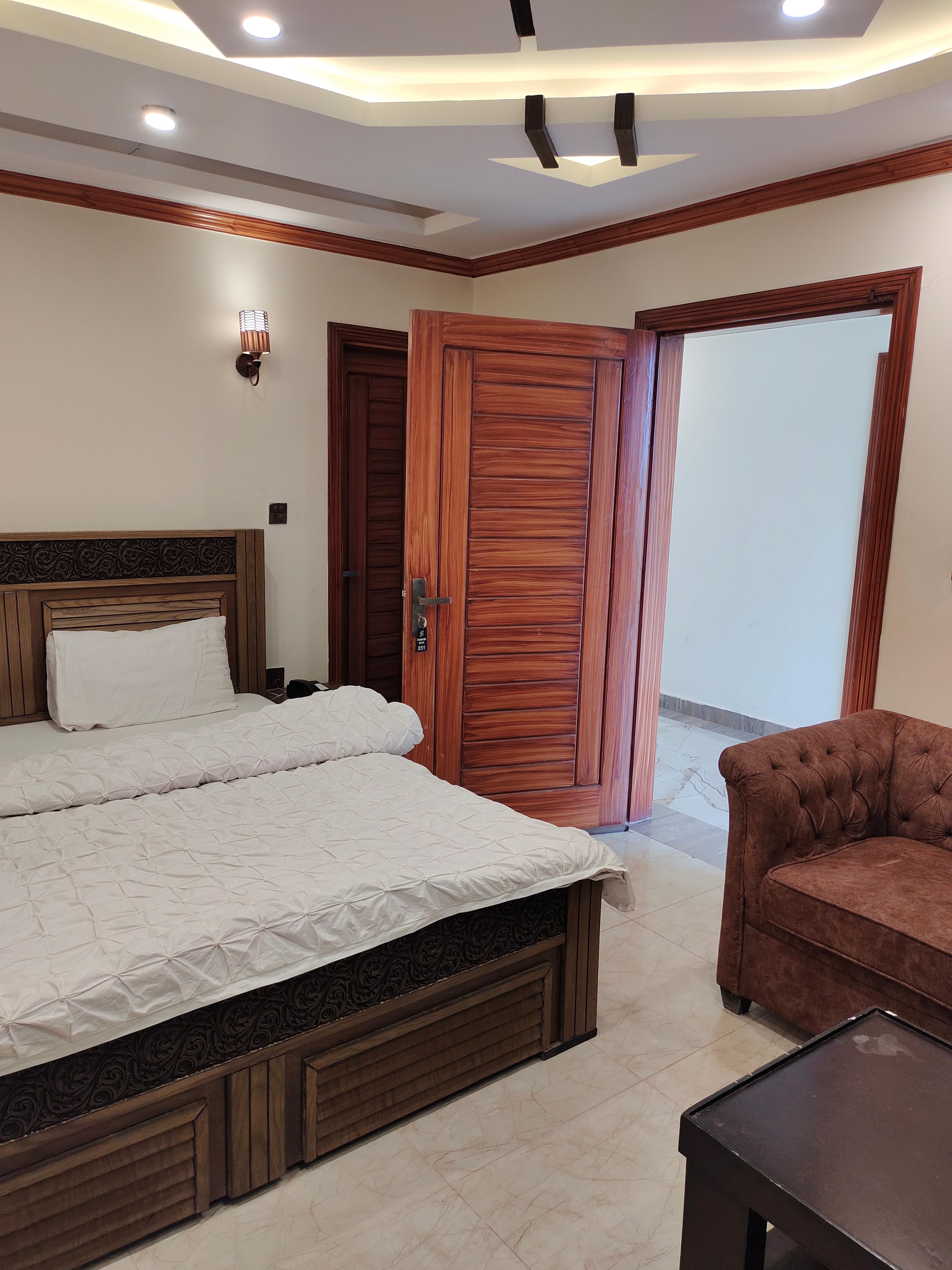 Deluxe Master Bedroom