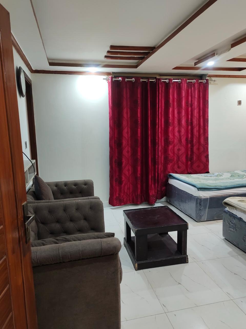 Deluxe Master Bedroom