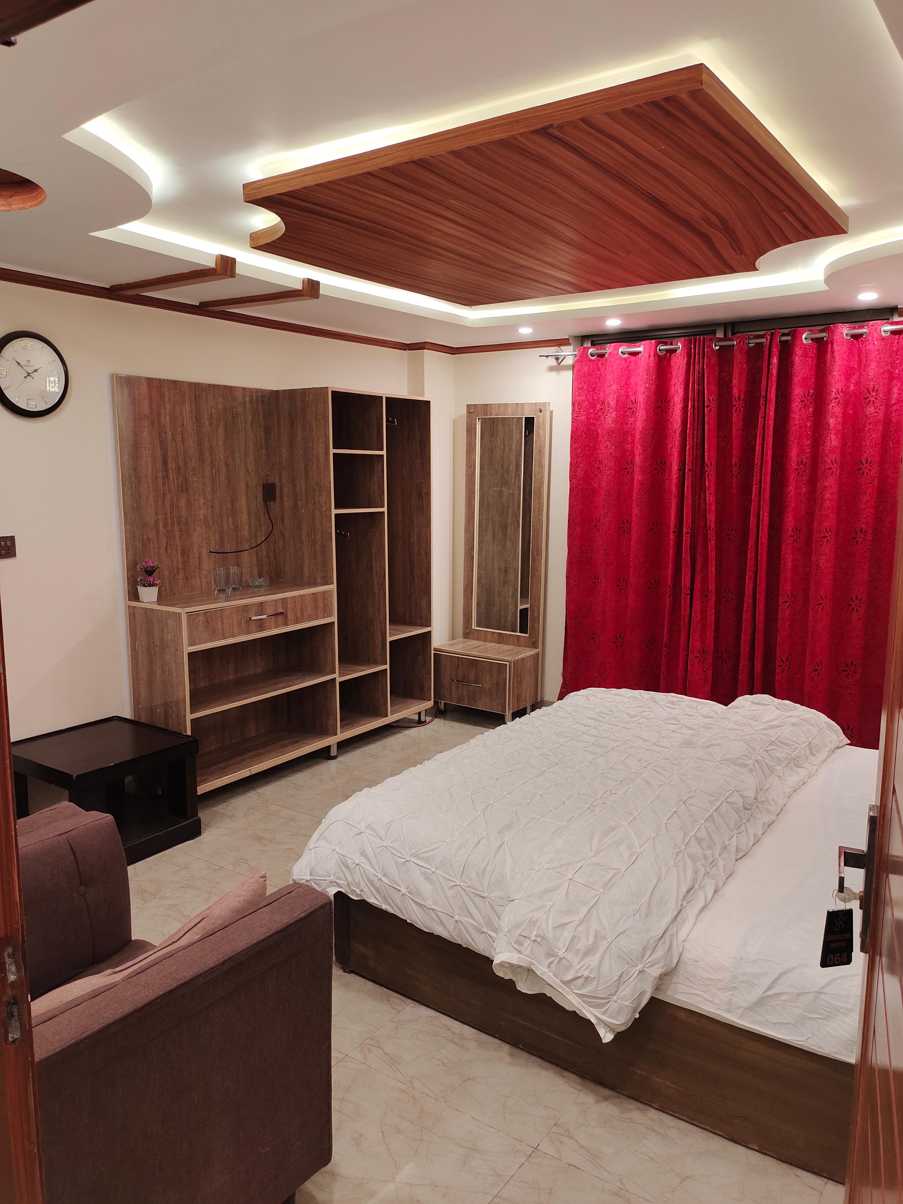 Deluxe Master Bedroom
