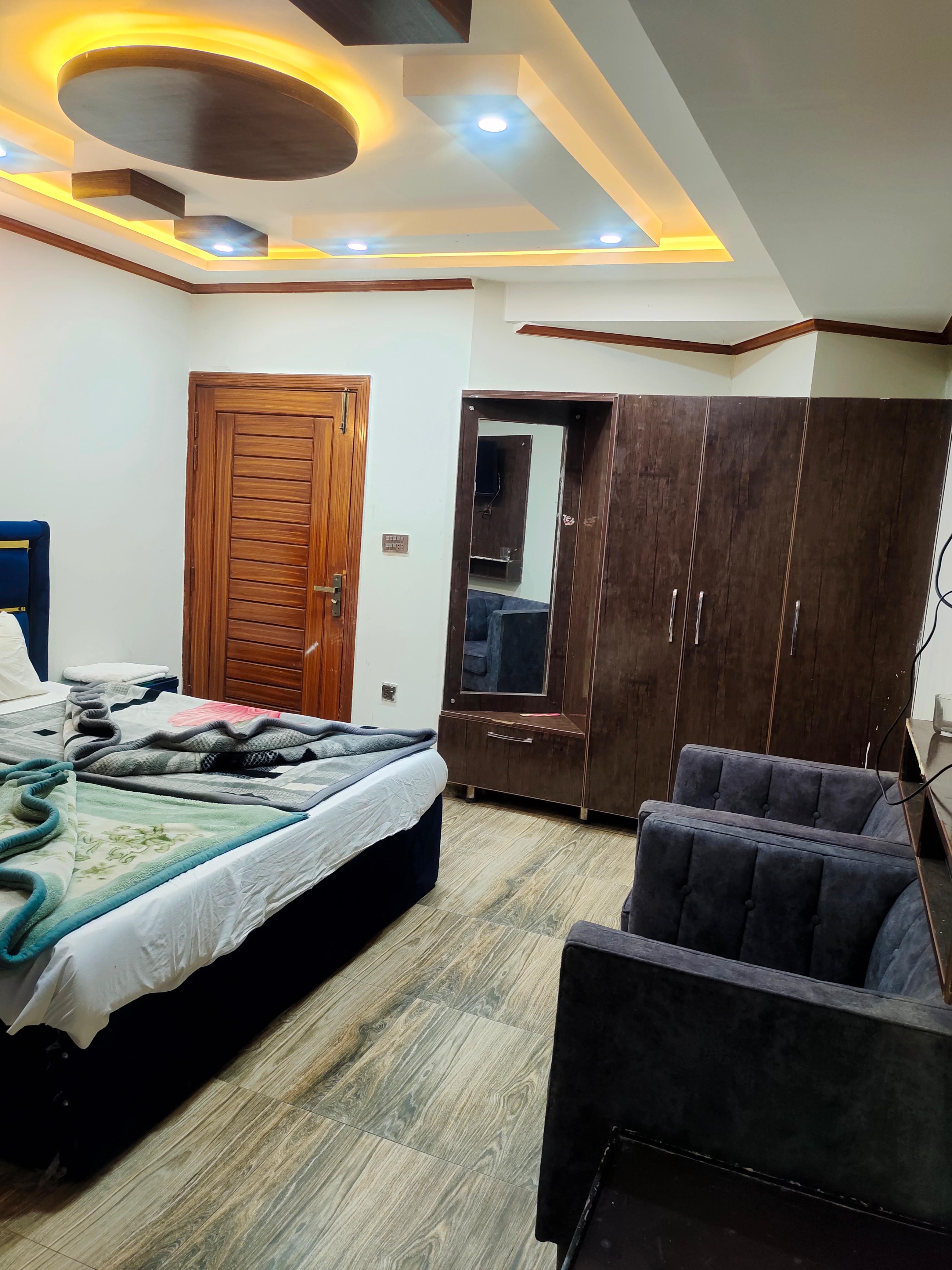 Executive Master Bedroom