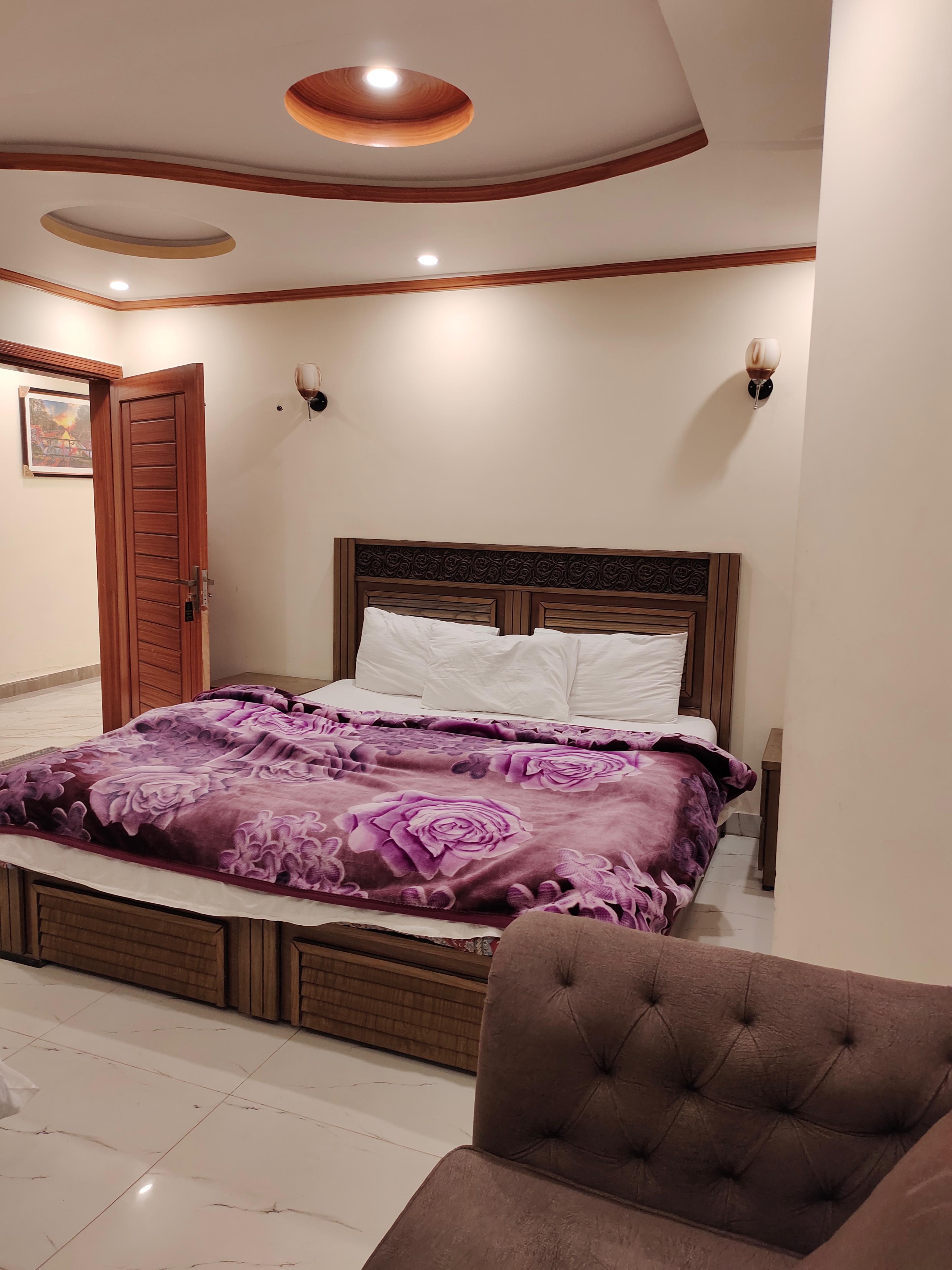 Deluxe Tripplex Bedroom
